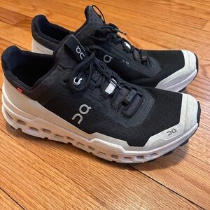 On women’s cloud ultra running shoes